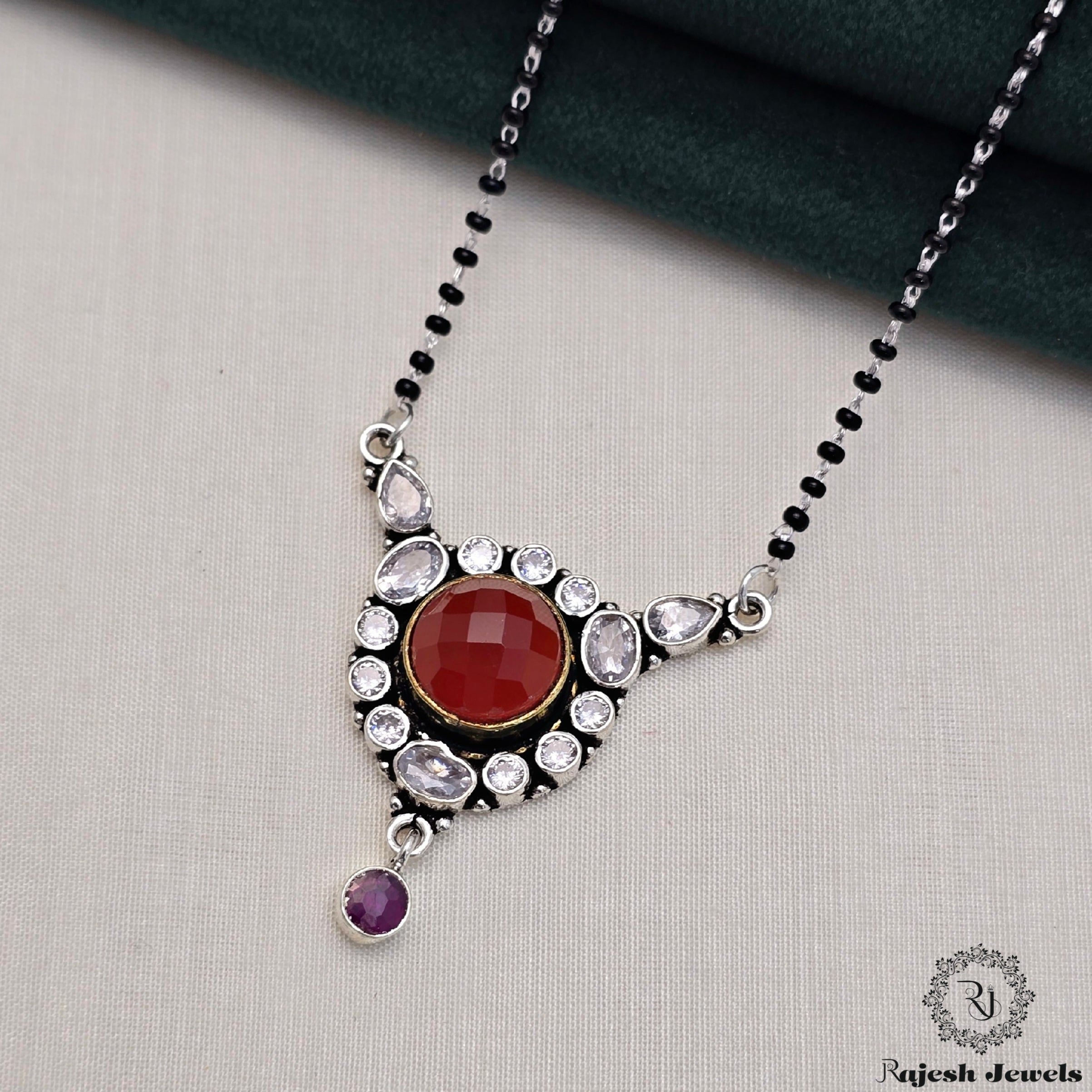 Classy Cutstone Mangalsutra