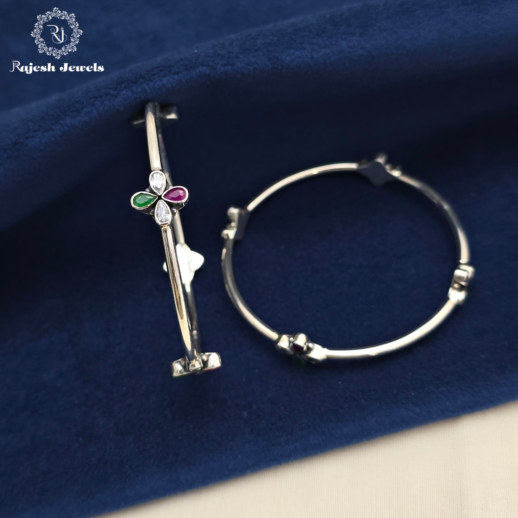 Amazing Cutstone Bangle