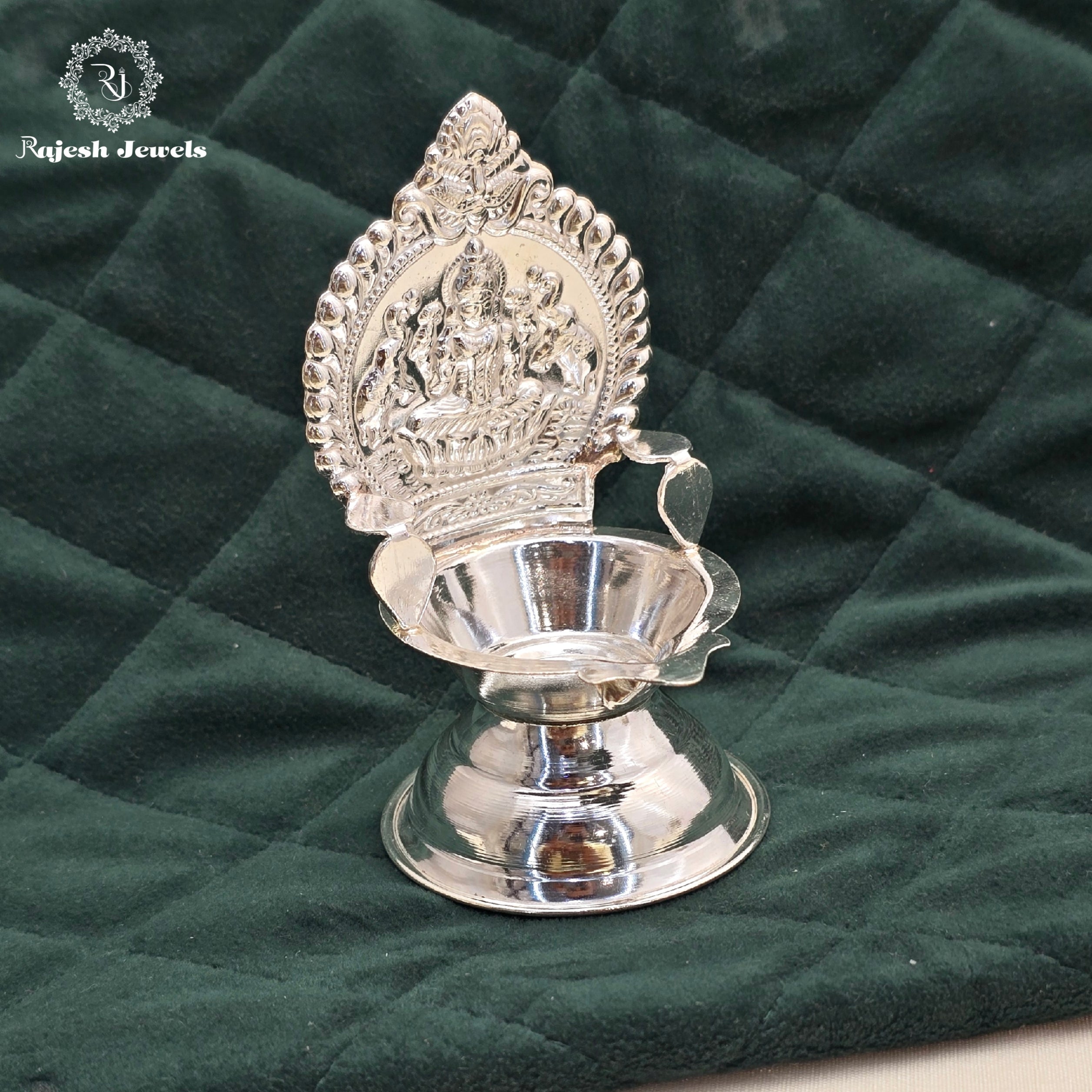 Gaja Lakshmi Kamakshi Deepam ( Smallest Size )