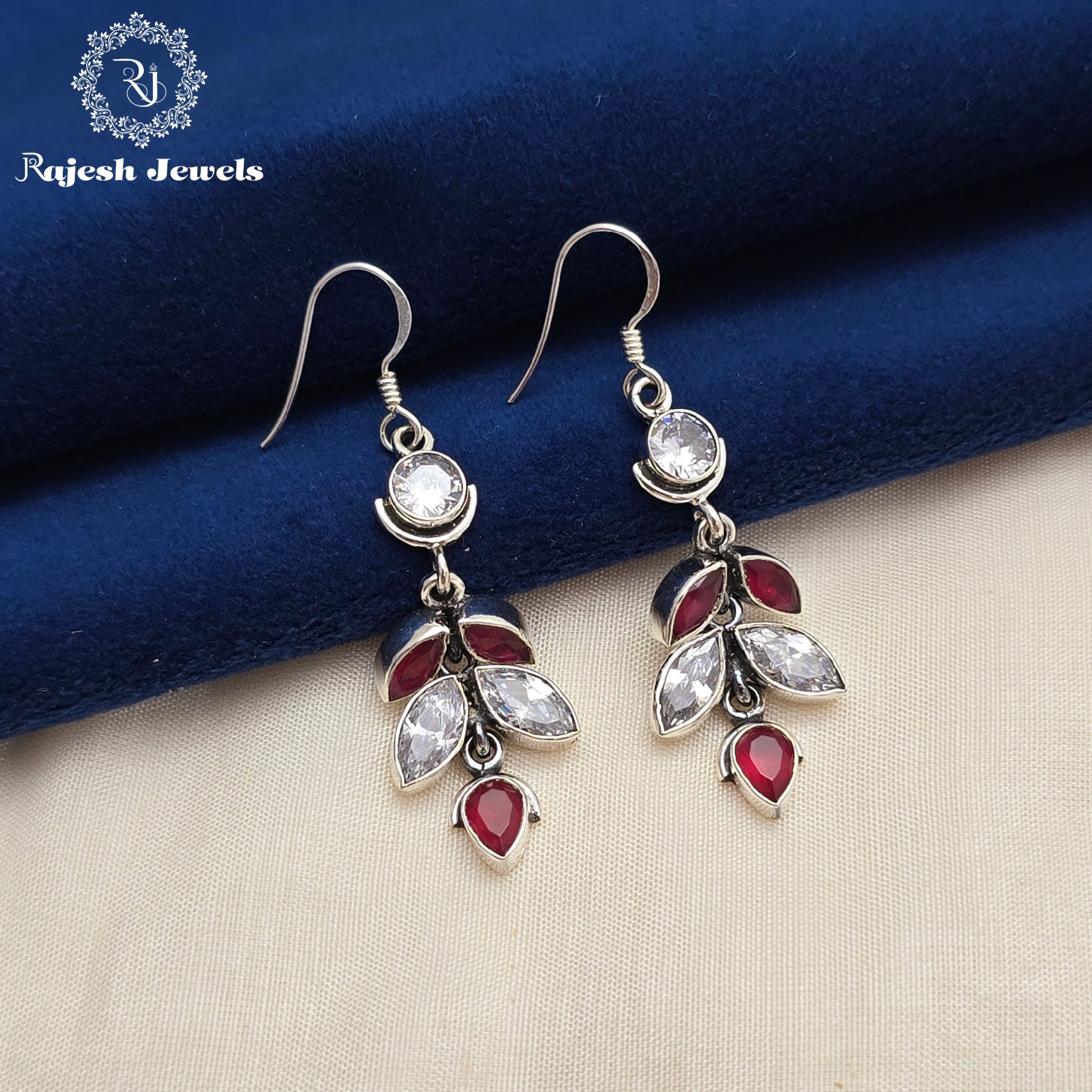 Red White Cutstone Hanging Earrings