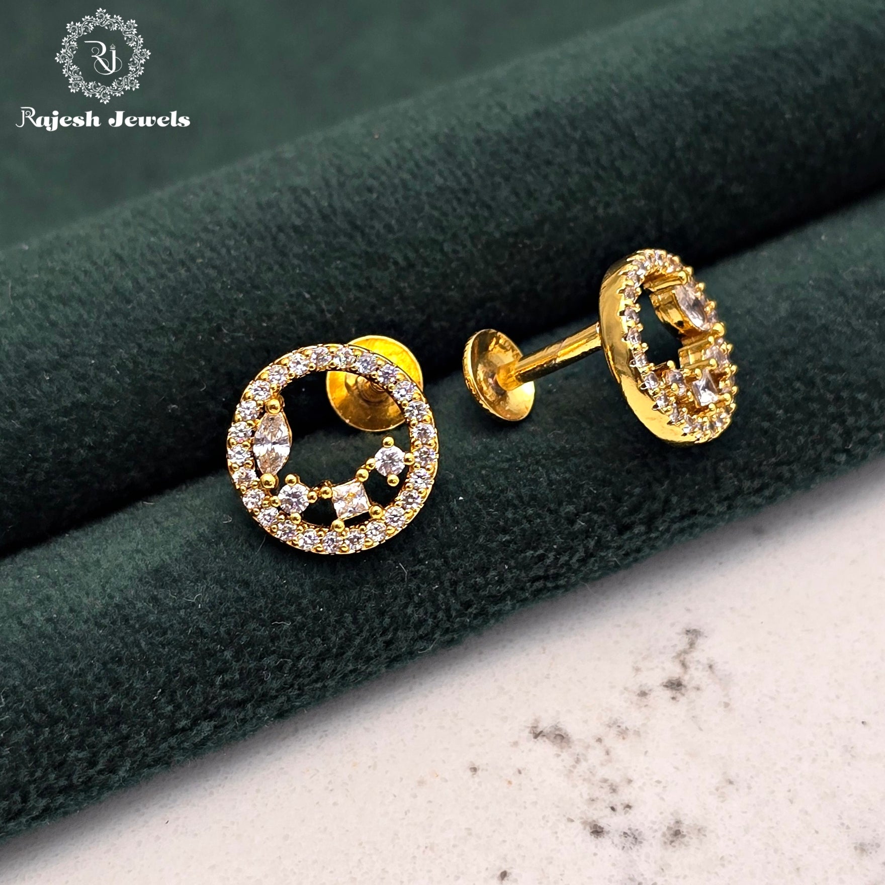 Classic Round Cz Stud Earrings
