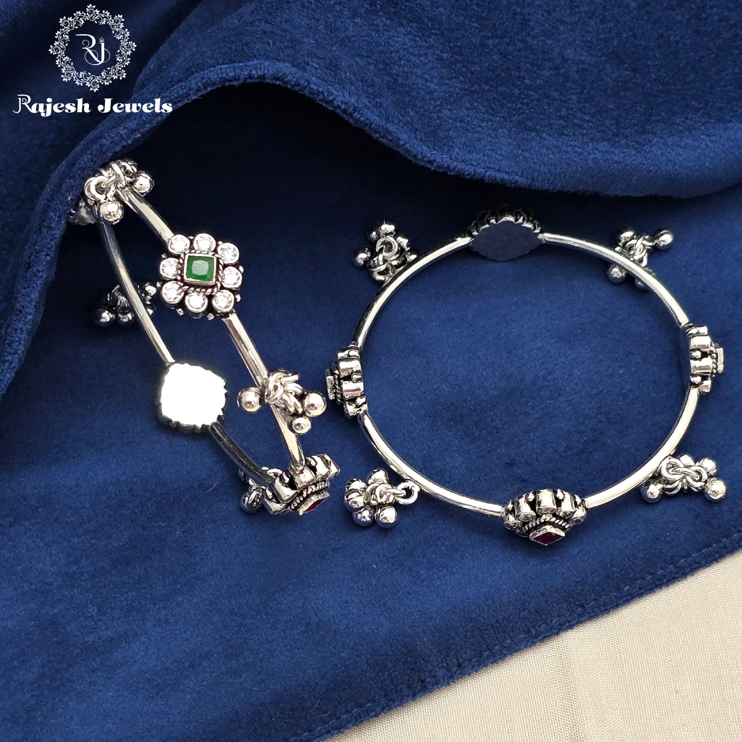 Blissful Ghungroo Bangle