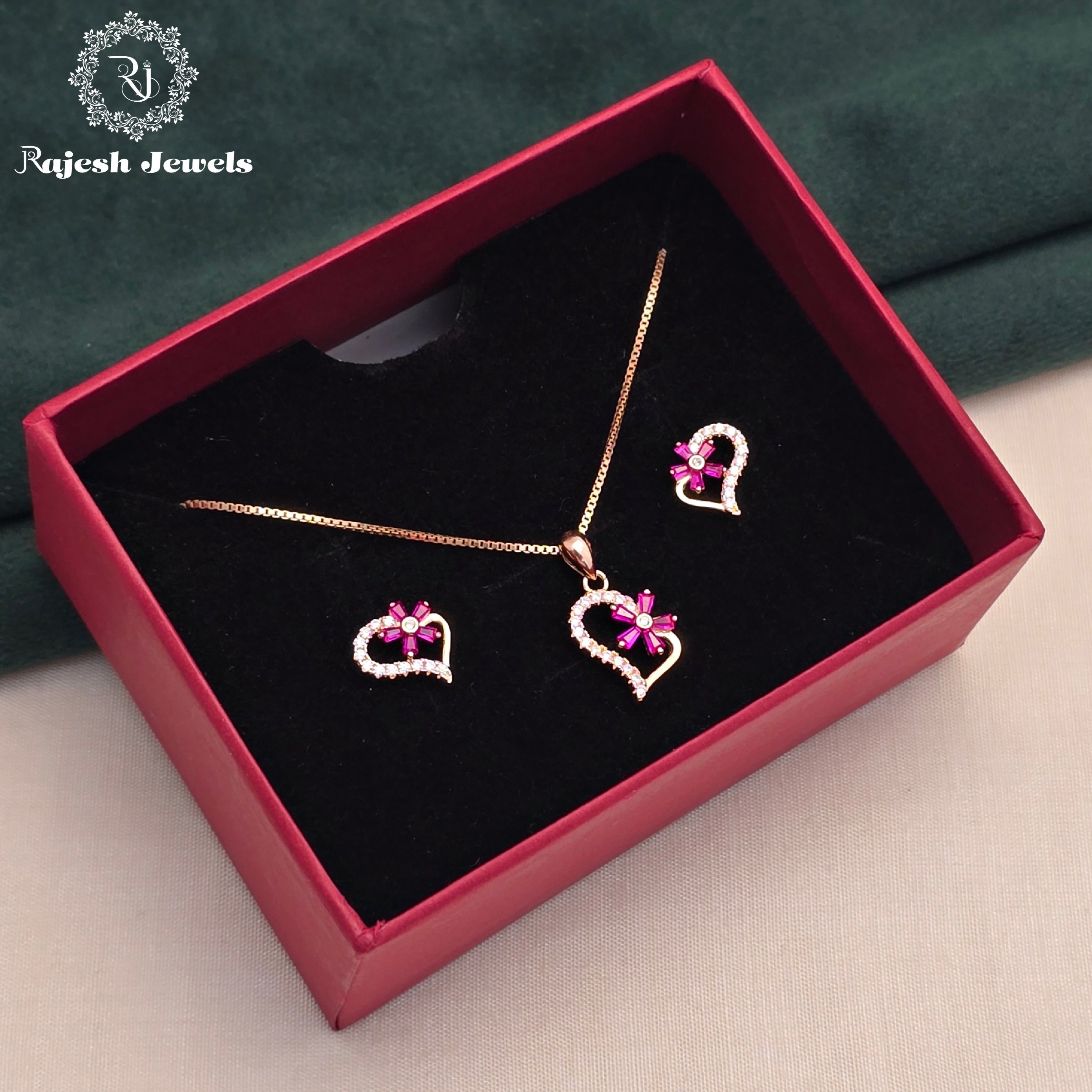 Fascinating Rosegold Cz Pendent Set