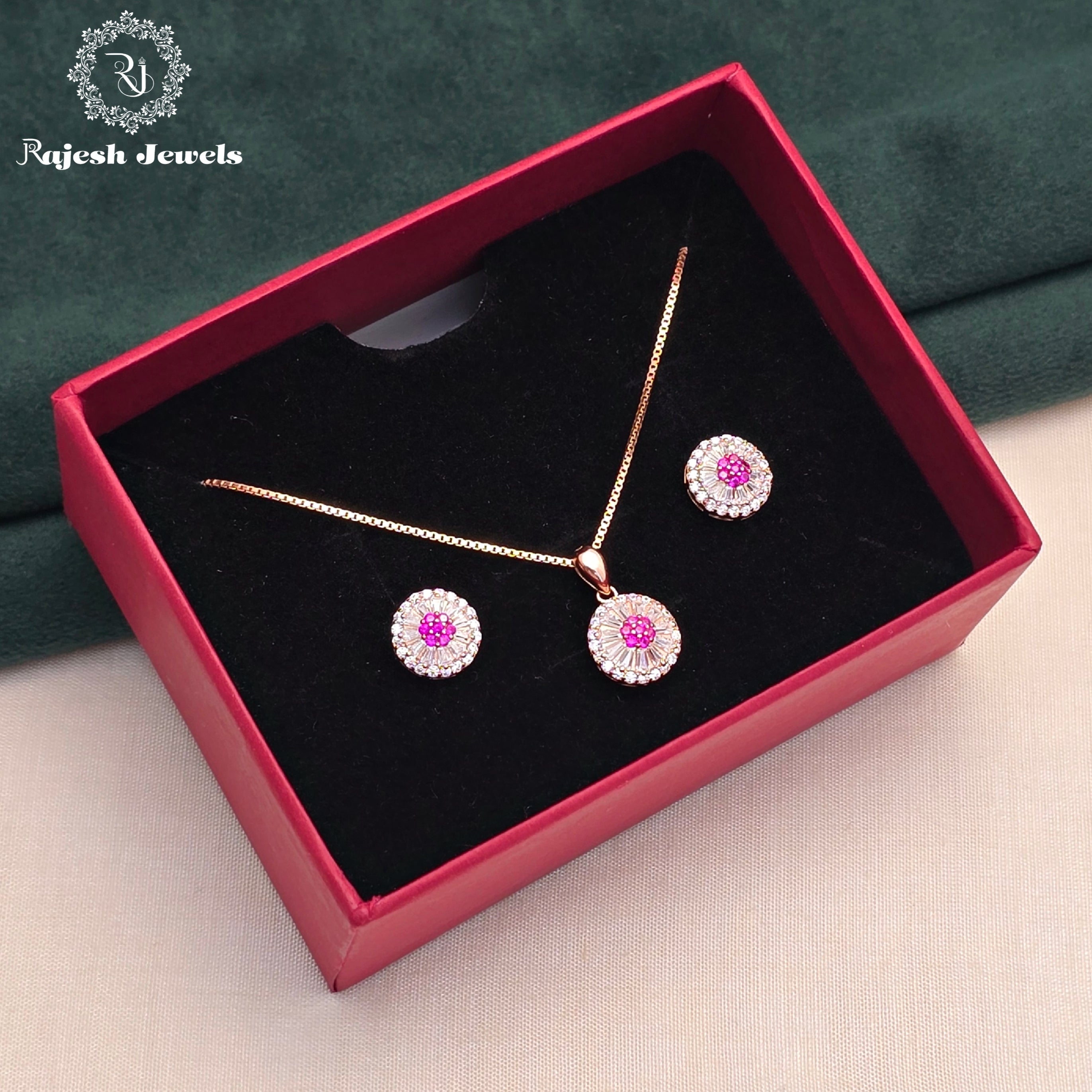 Charming Cz Rosegold Finish Pendant Set