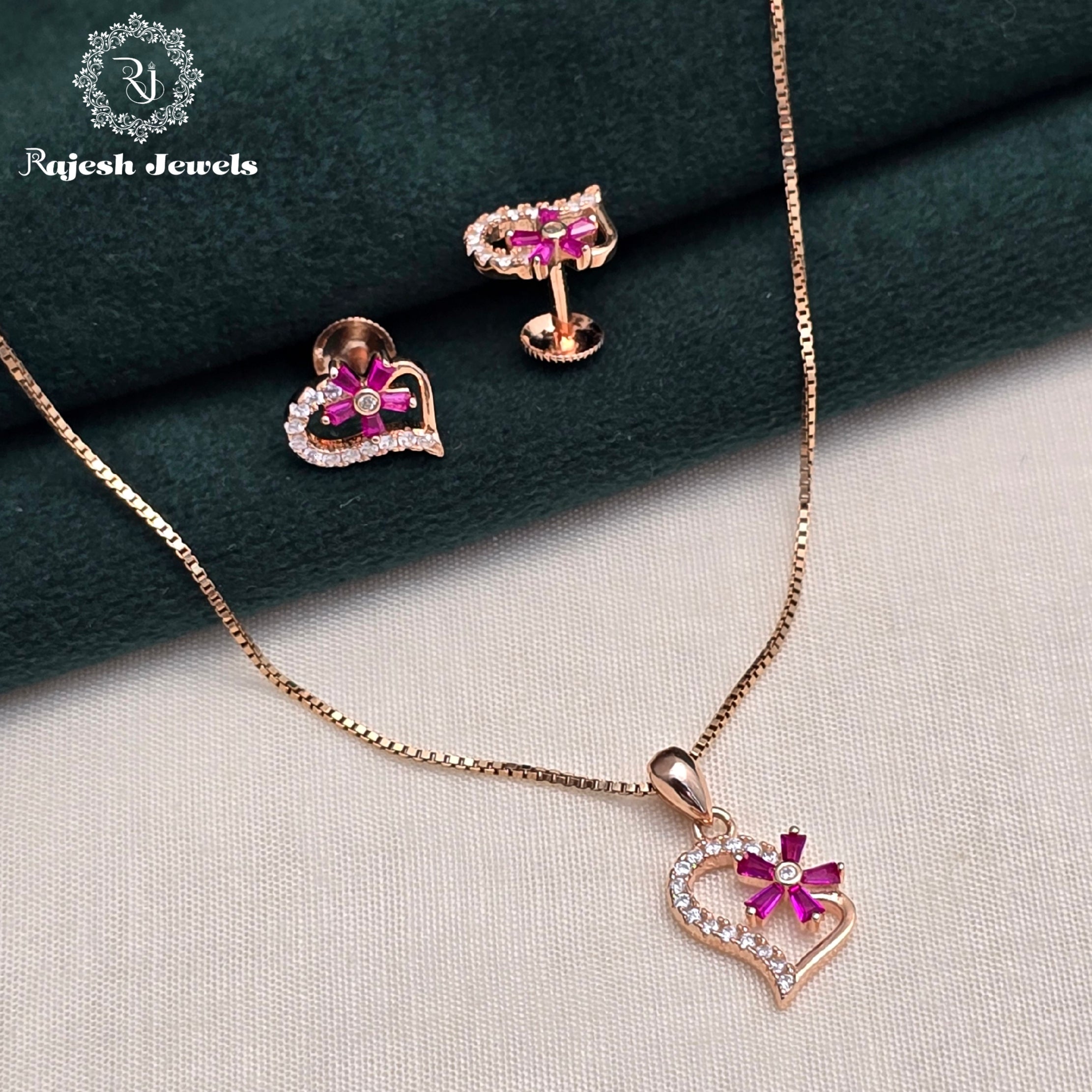 Fascinating Rosegold Cz Pendent Set
