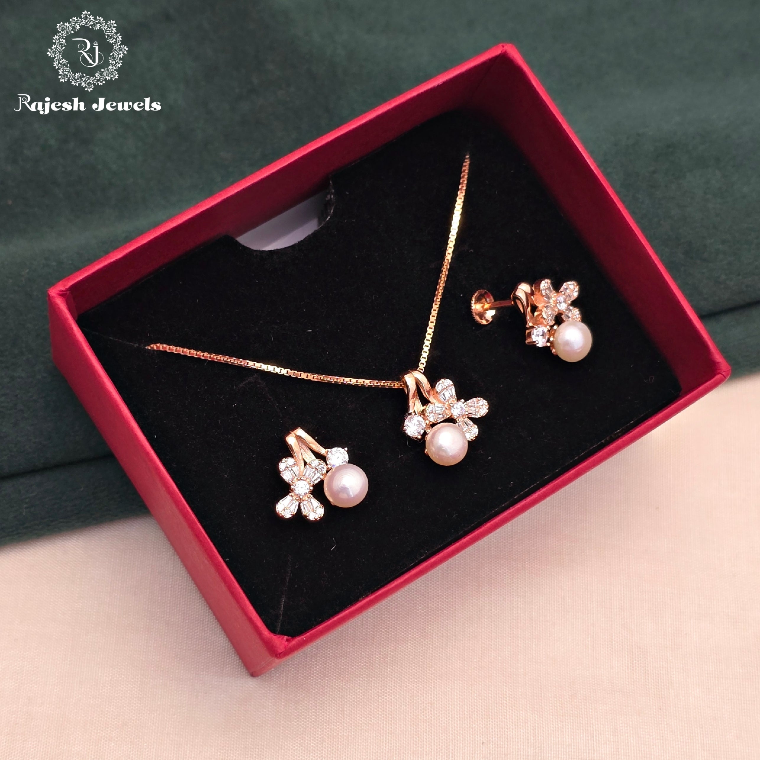 Appealing Pearl Cz Pendant Set