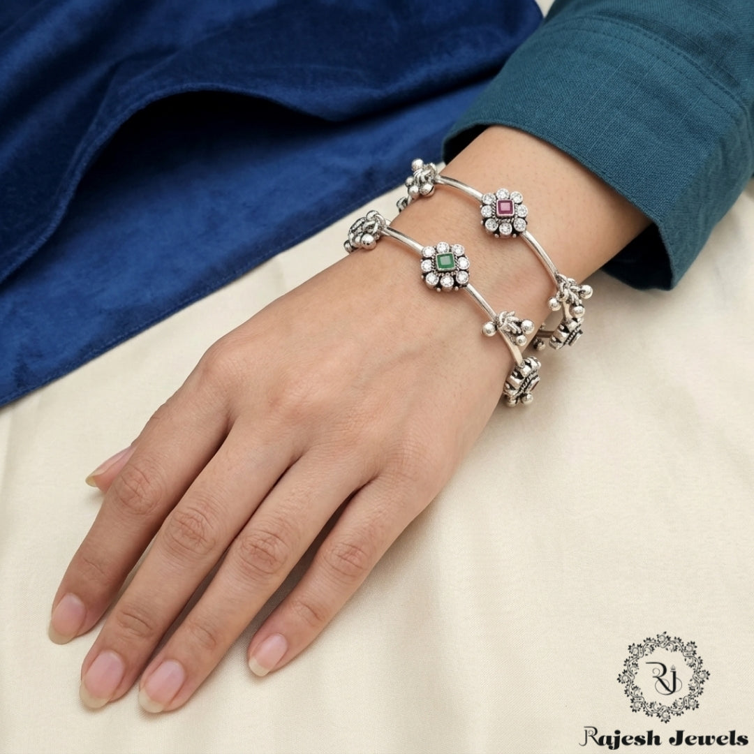 Blissful Ghungroo Bangle