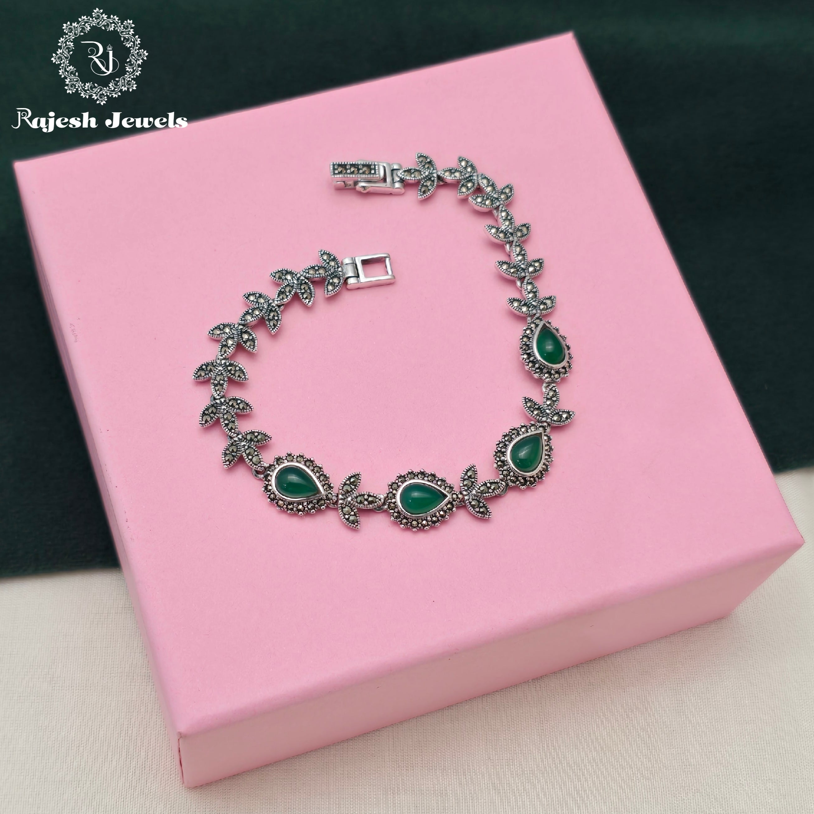 Teardrop Green Onyx Marcasite Bracelet