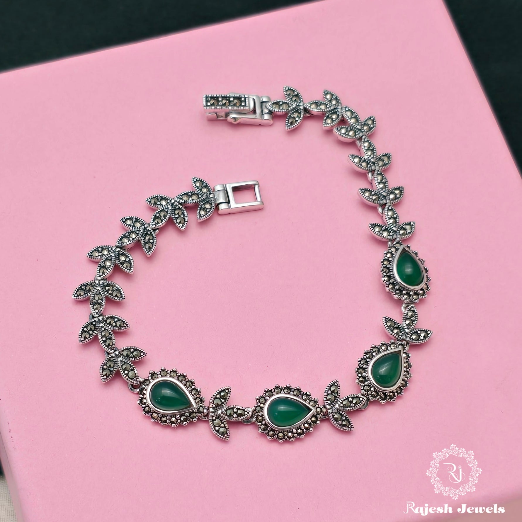 Teardrop Green Onyx Marcasite Bracelet