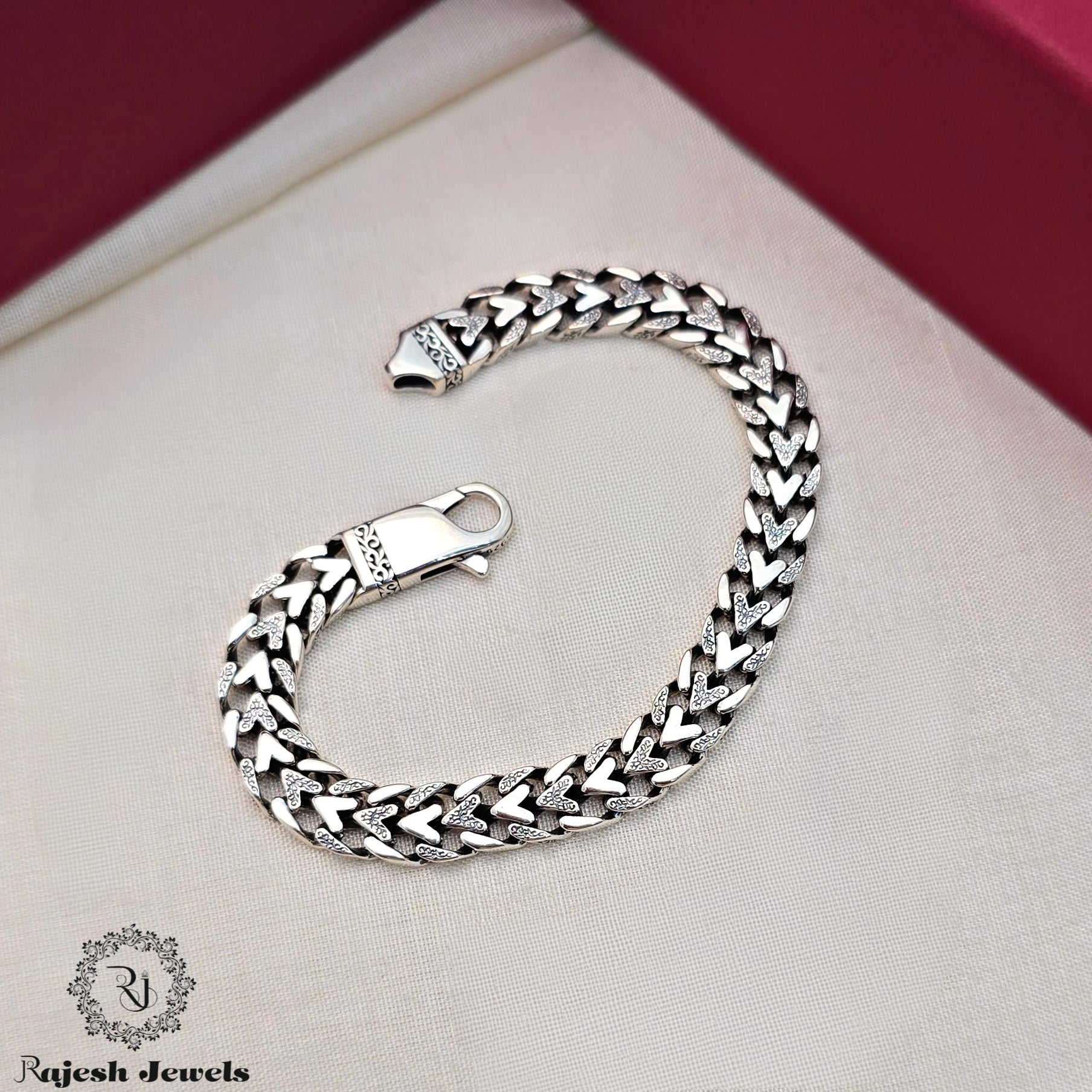 Flamboyant Men's Bracelet