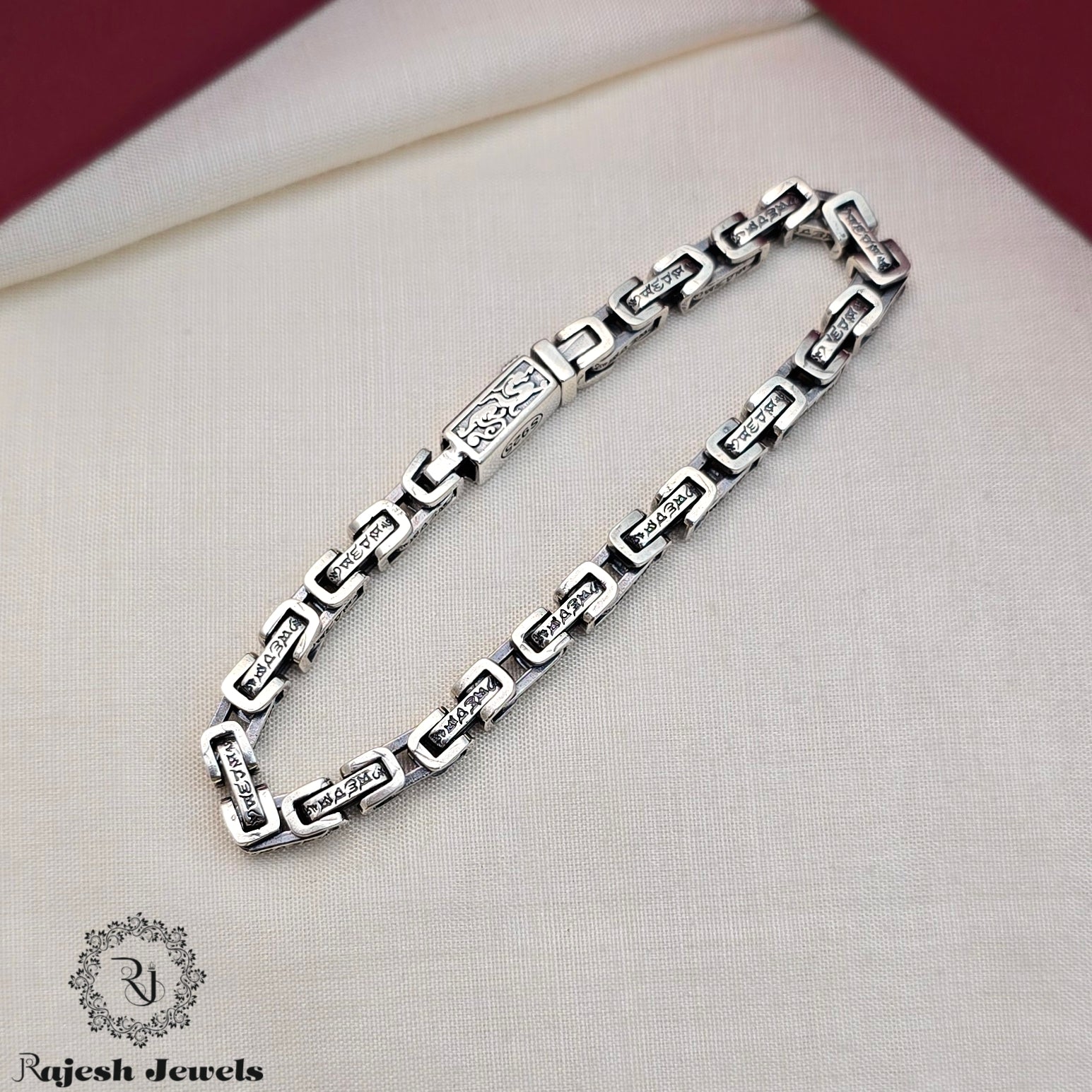 Exquisite Linked Men's Bracelet