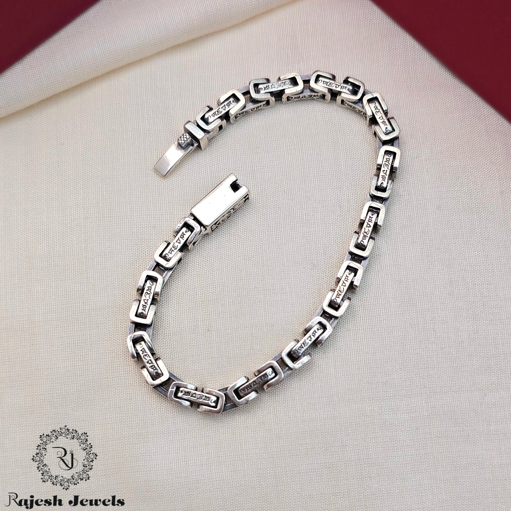 Exquisite Linked Men's Bracelet