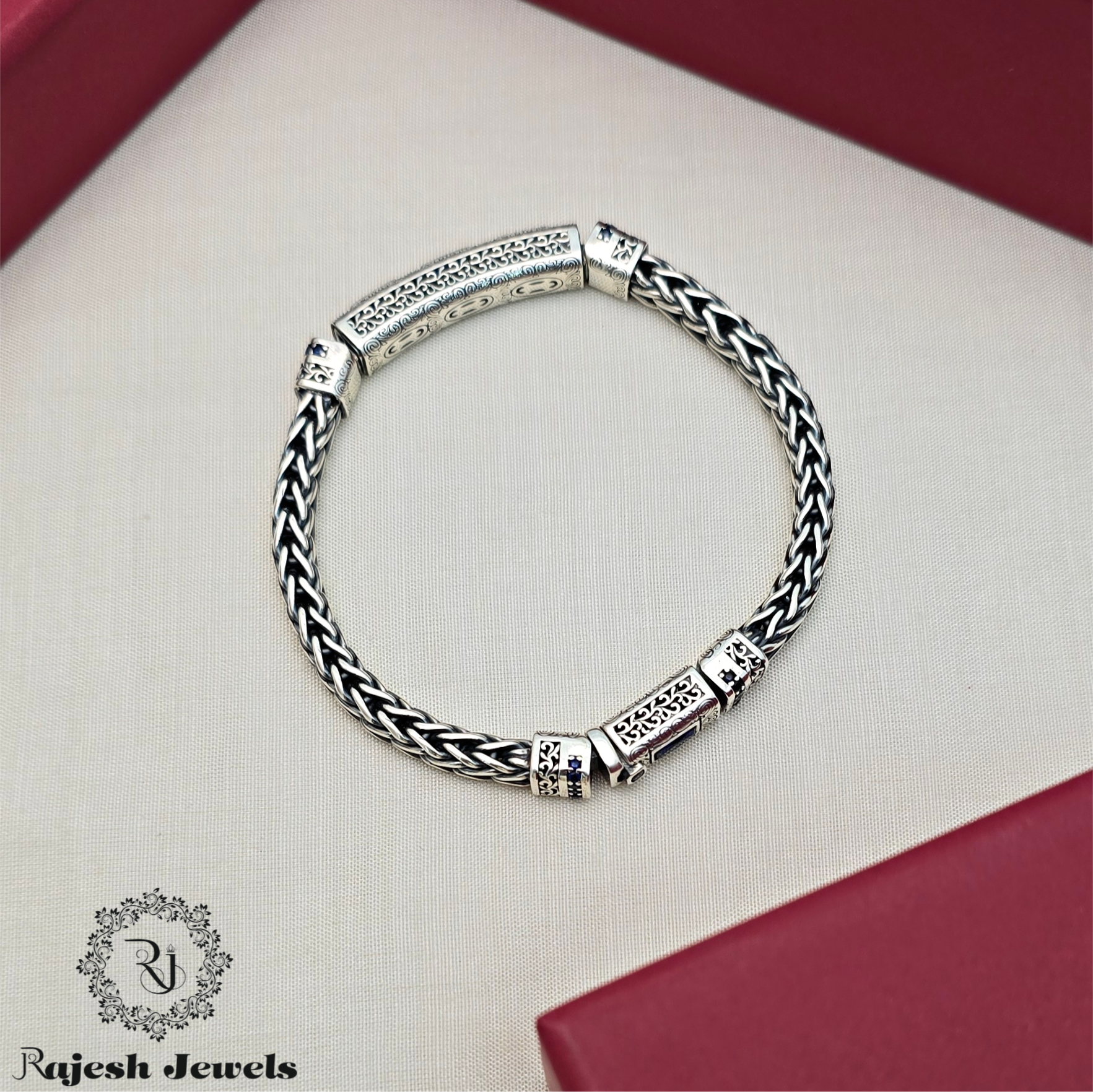 Electriflying Oxidised Men's Bracelet