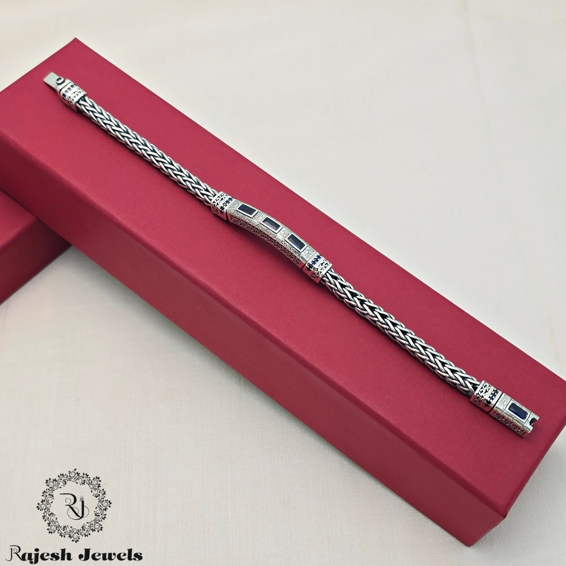 Electriflying Oxidised Men's Bracelet