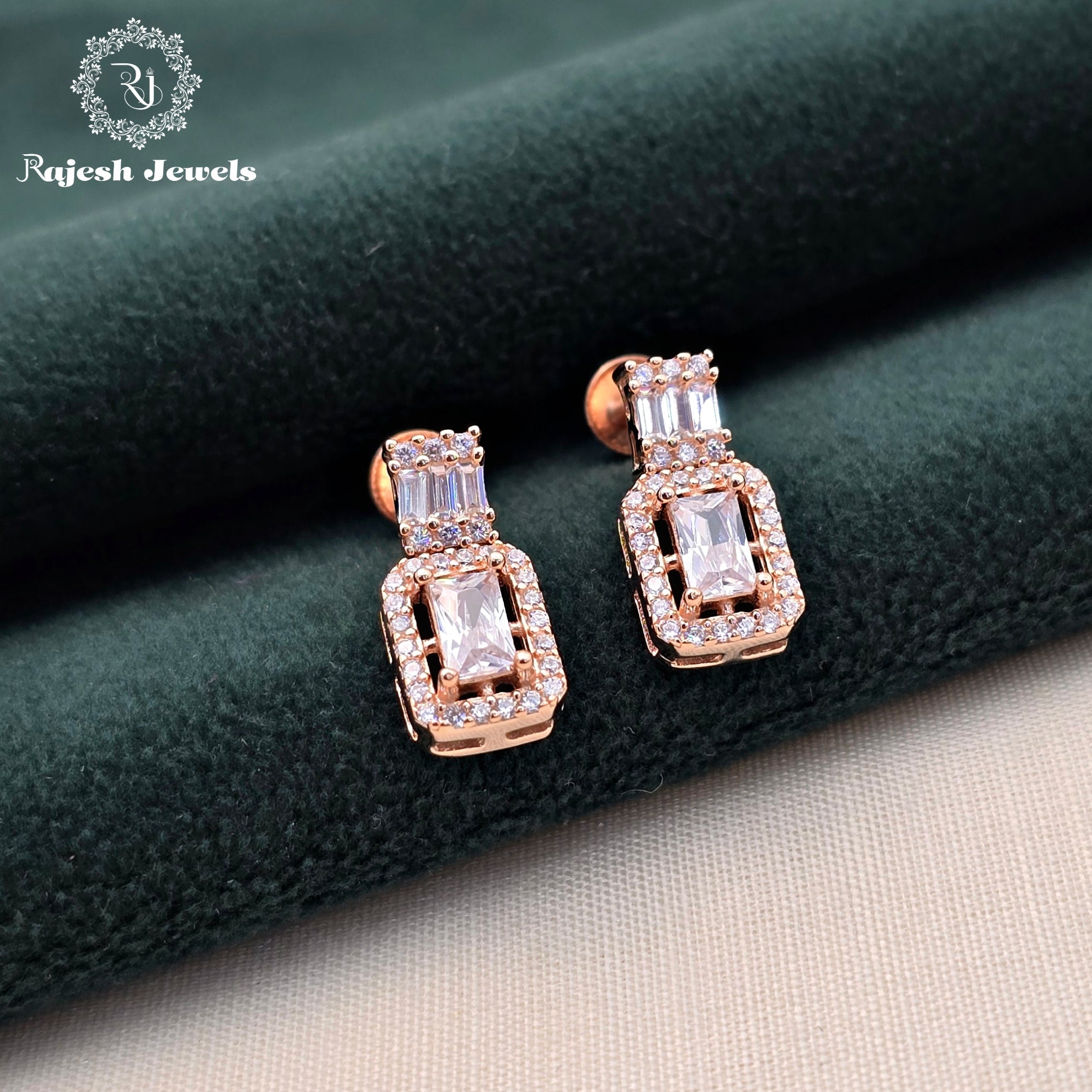 Halo Solitaire Rosegold Cz South Screw Studs
