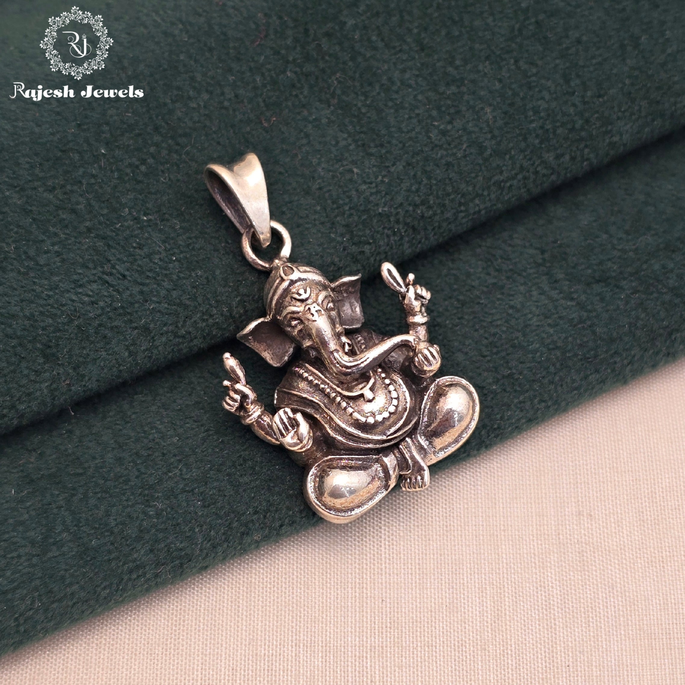 Sidd Vinayak Silver Pendant