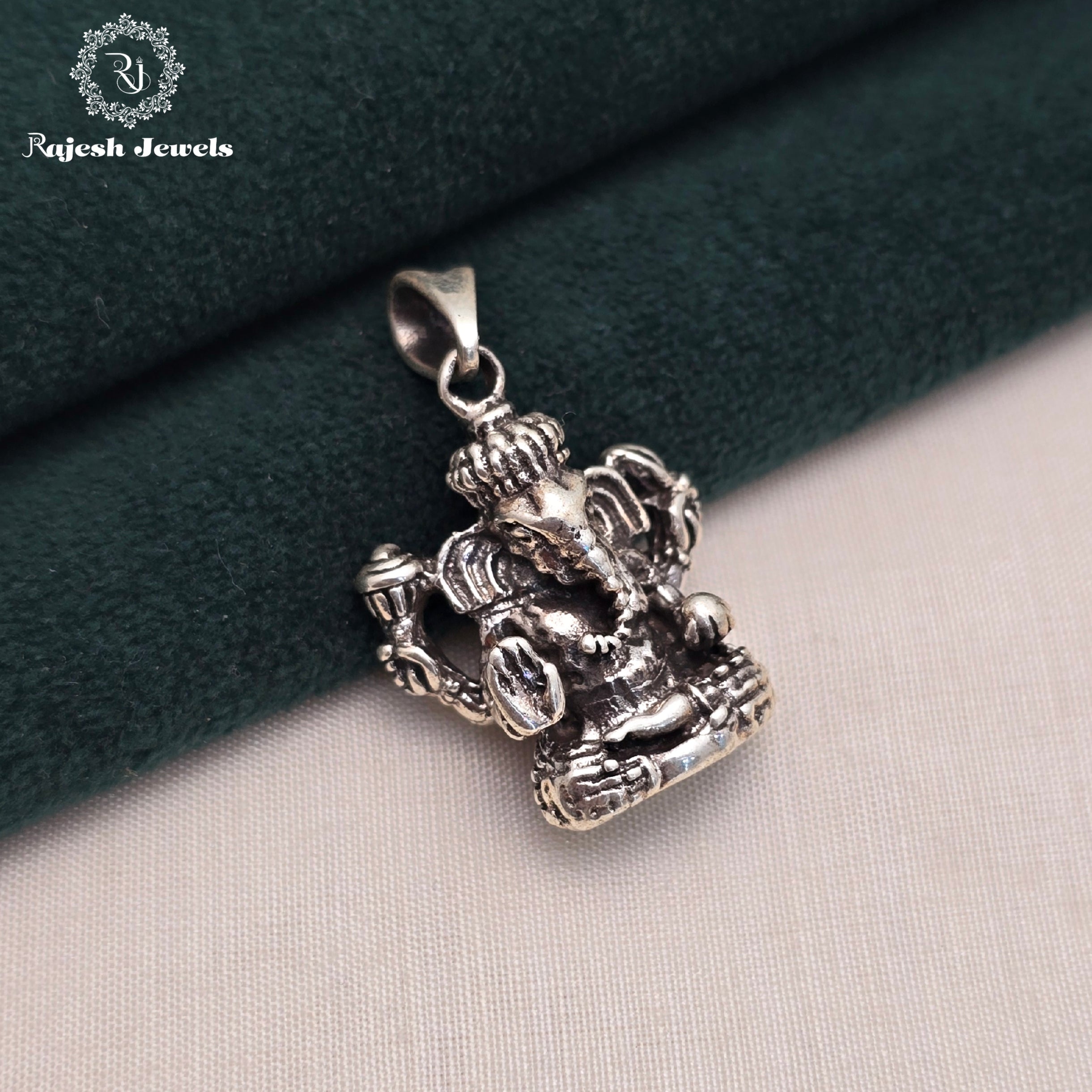 Abhayahastha Solid Ganesha Pendant