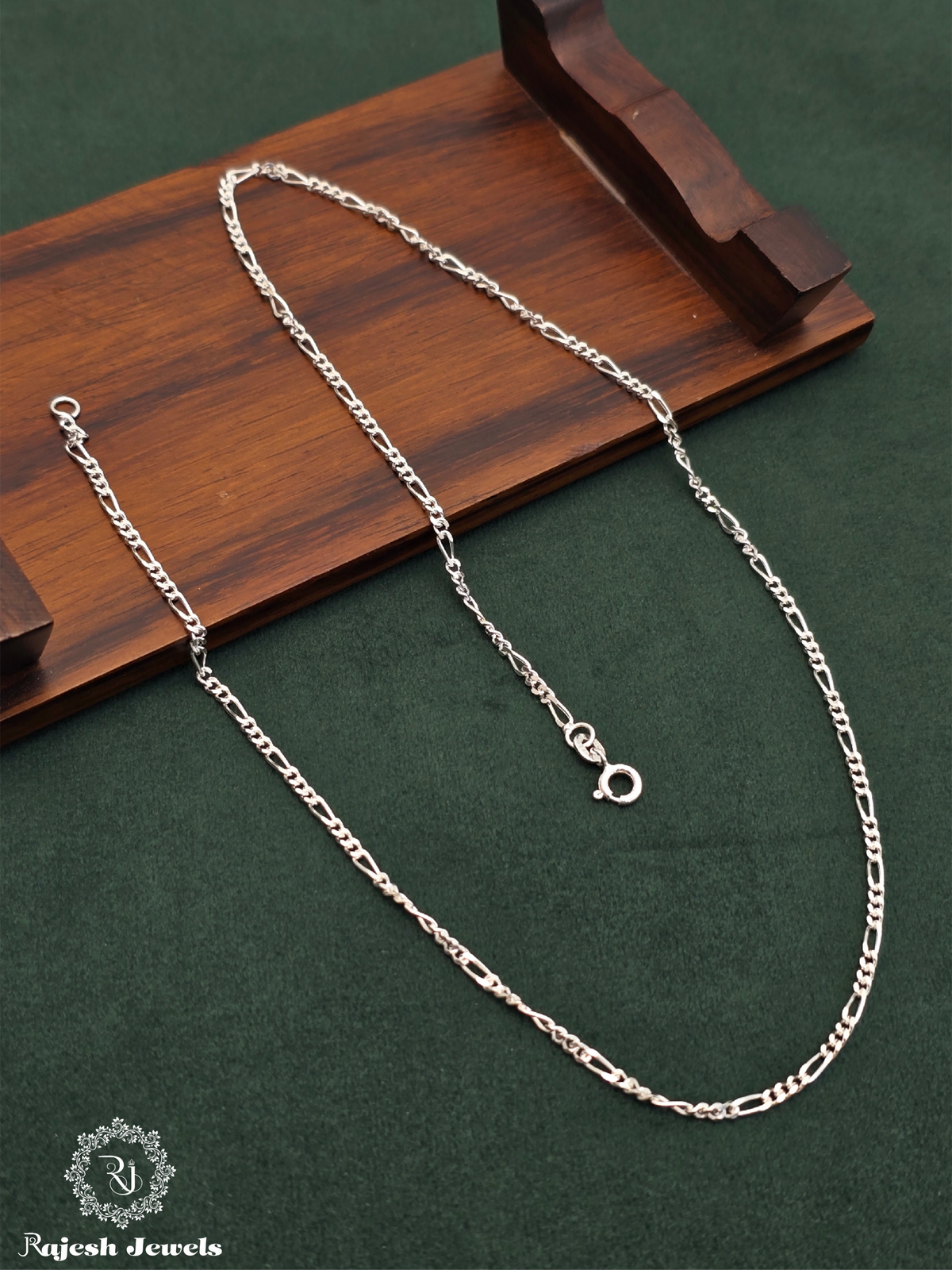 Dainty Tendulkar Neckchain