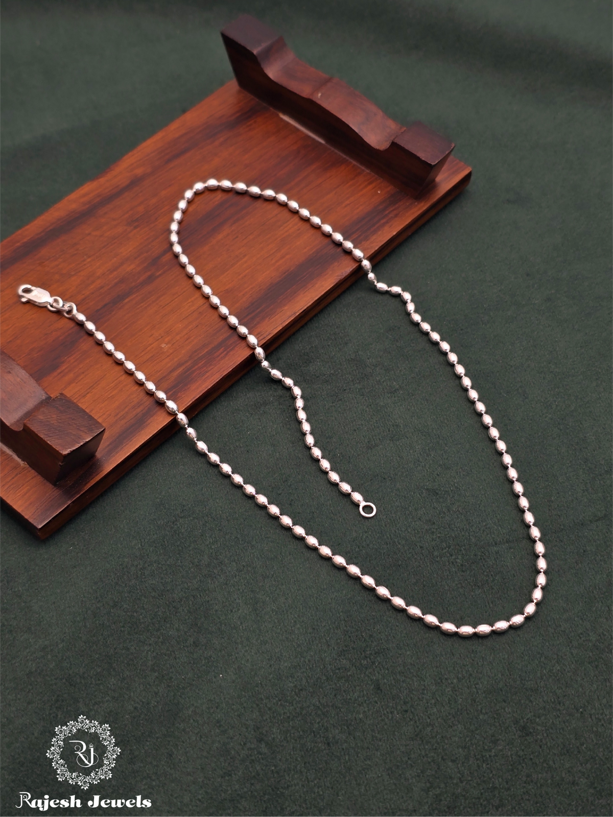 Ovall Balled Neckchain