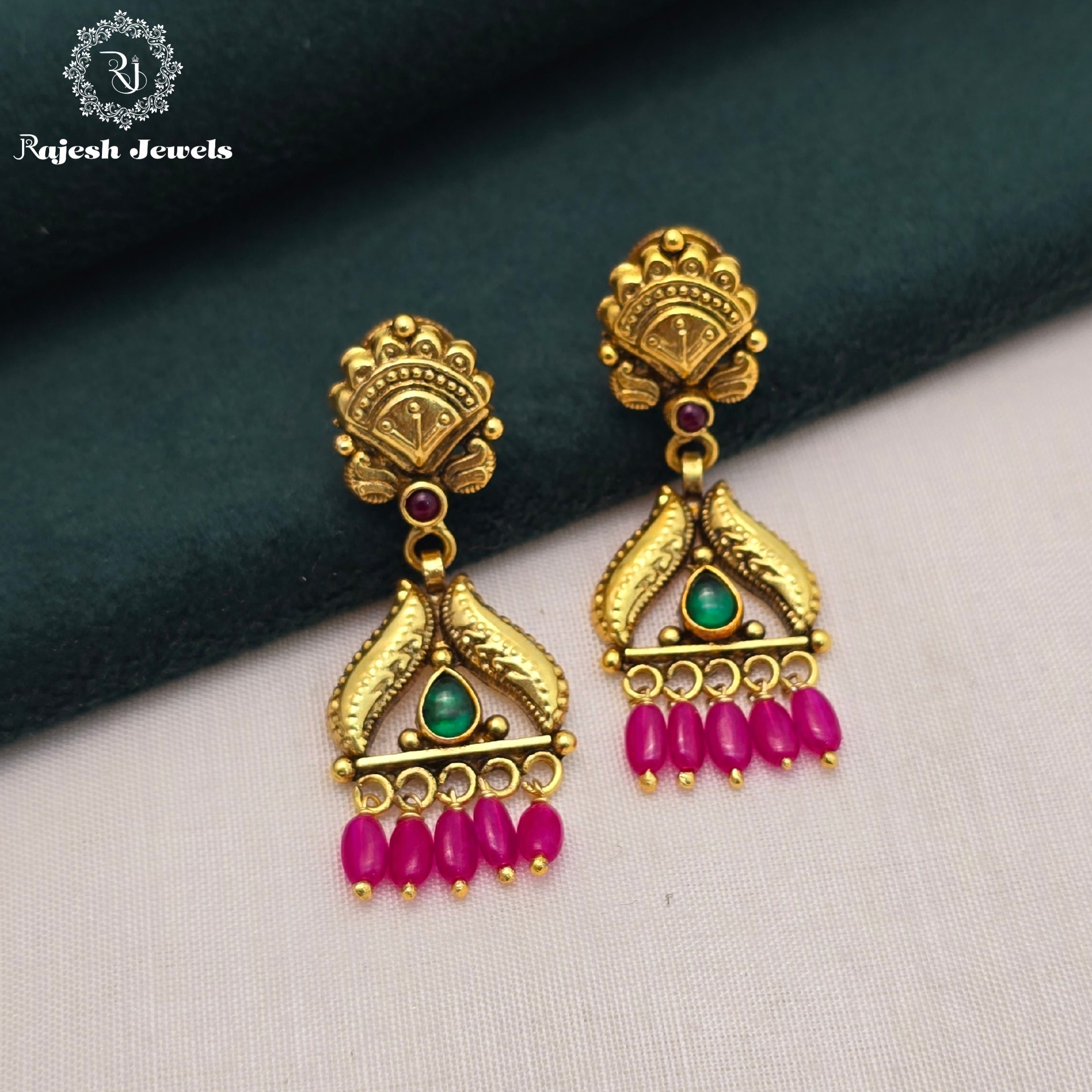 Elegant Traditional Design Earrings