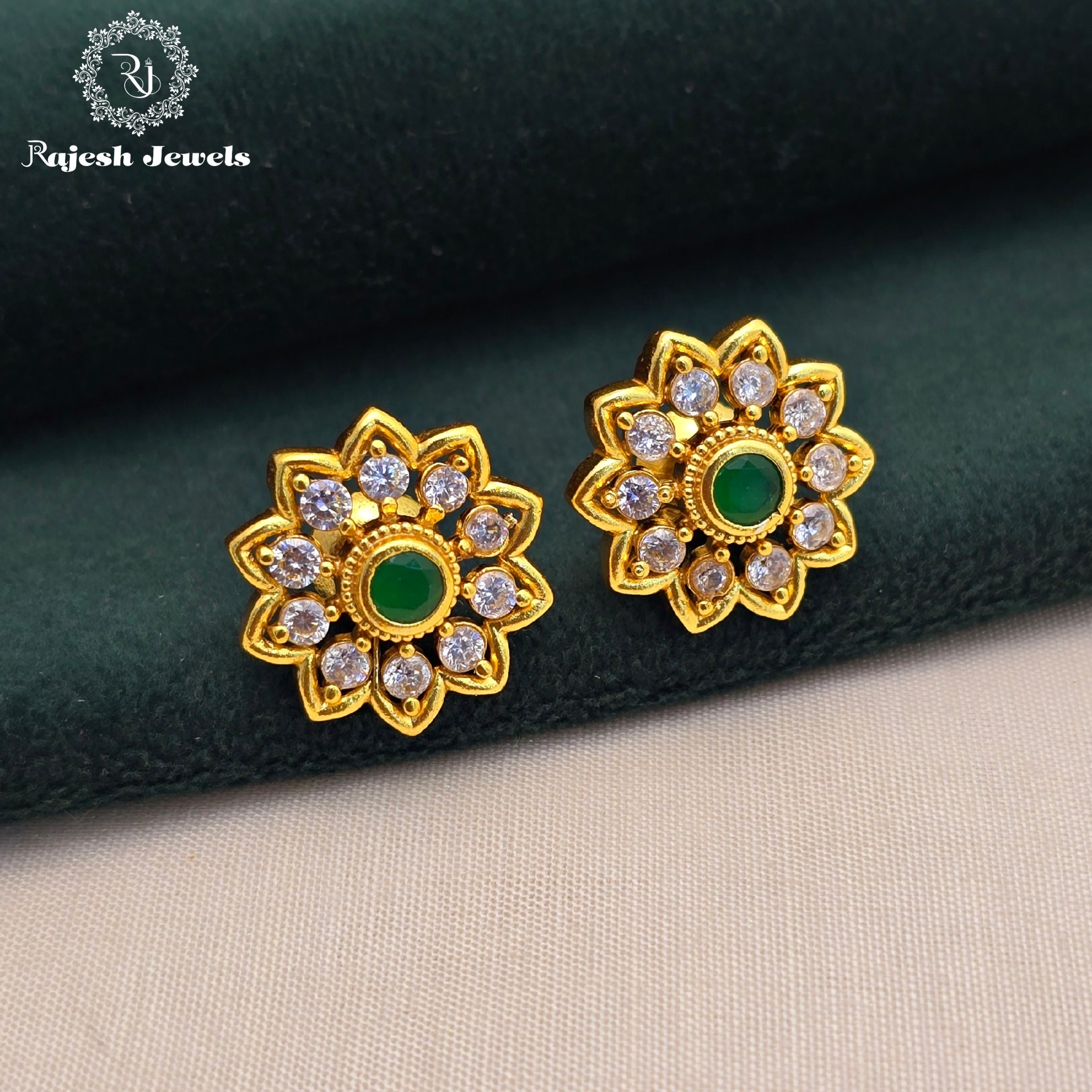 Luxurious Cz Stud Earrings