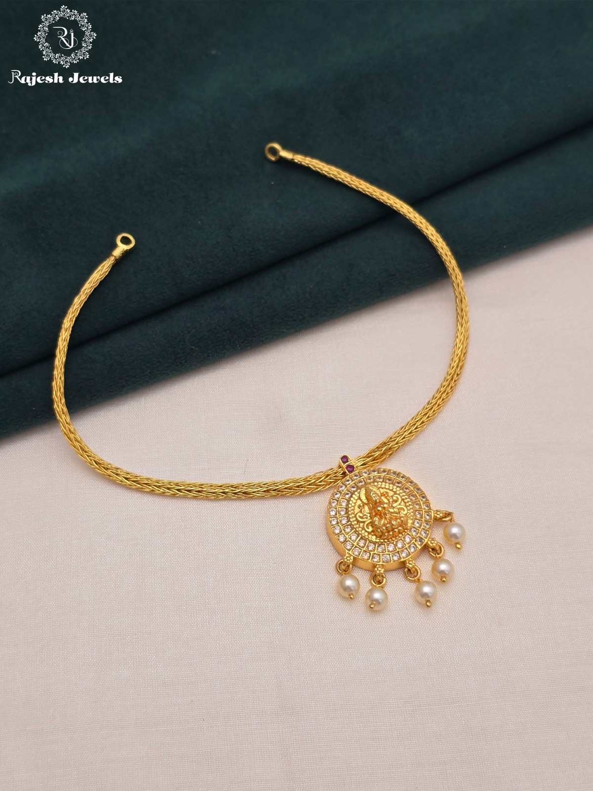 Lakshmi Adige Necklace With Earrings