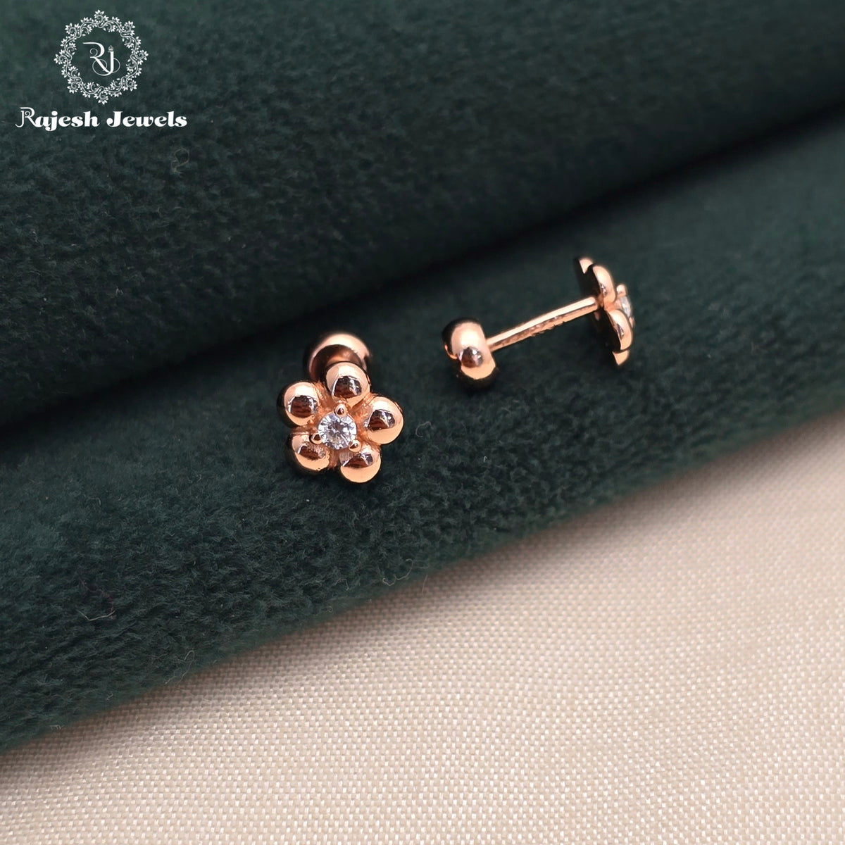 Elegant Floral Stud Earrings