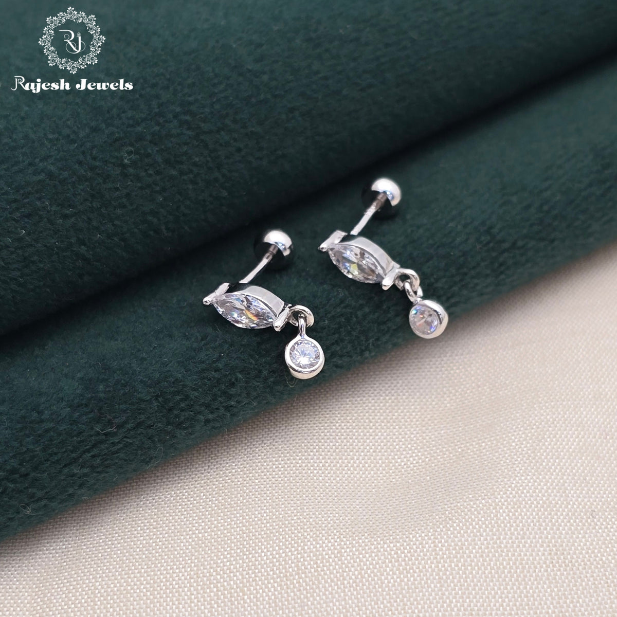 Minimalistic Drop Earrings