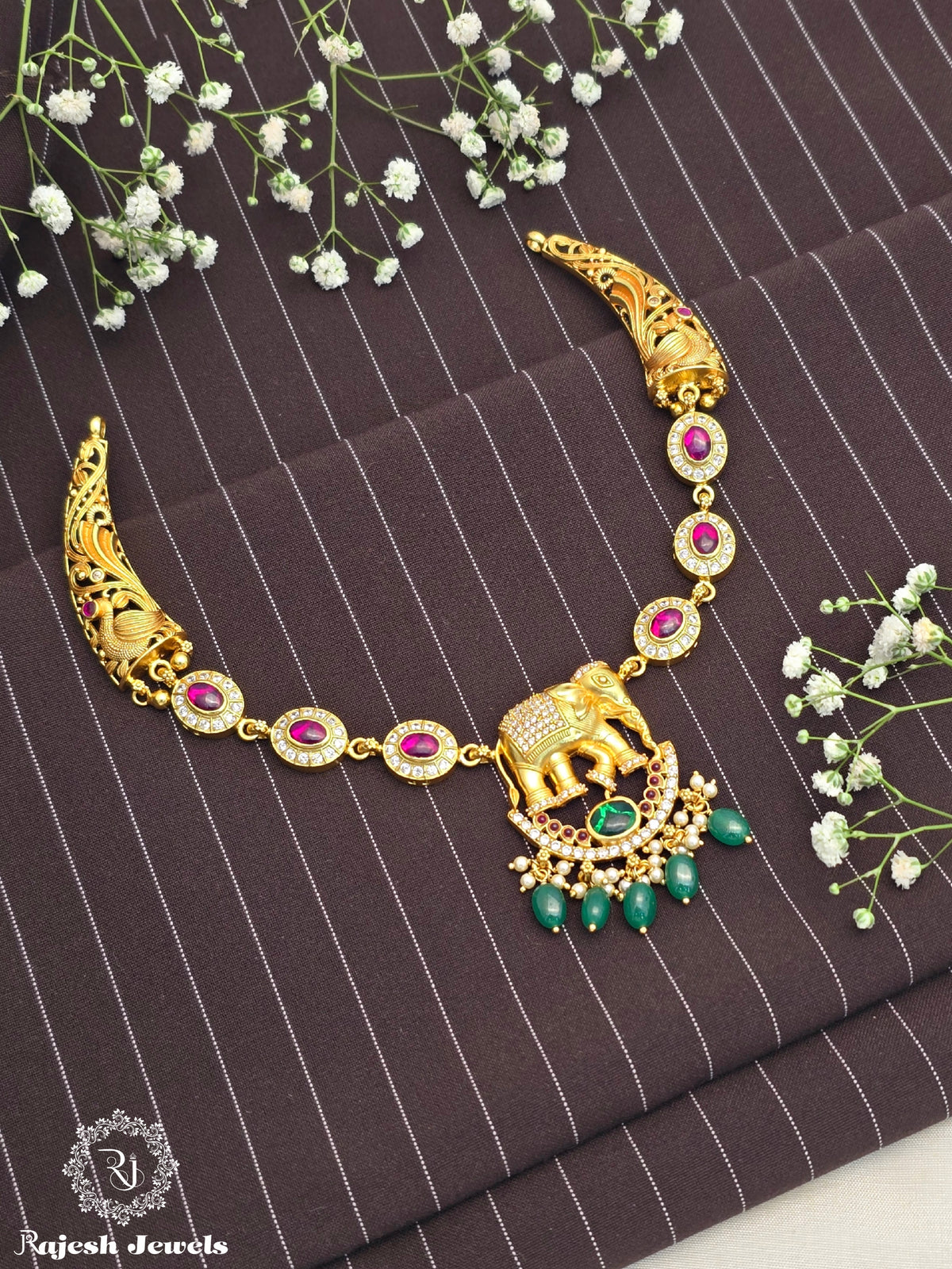 Stylish Semi Elephant Hasli Necklace