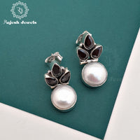 Dazzling Cutstone Earrings