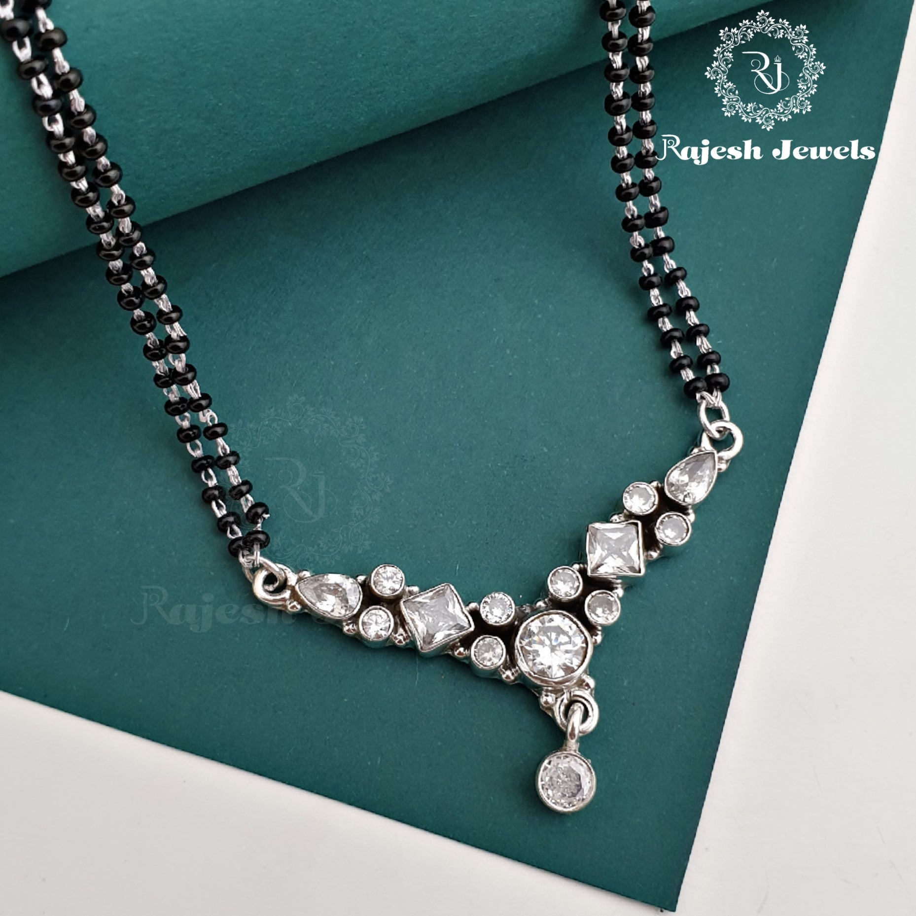 Prominent Cutstone Mangalsutra