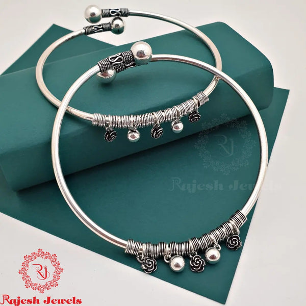 Rose Charm Oxidised Ankle Kada