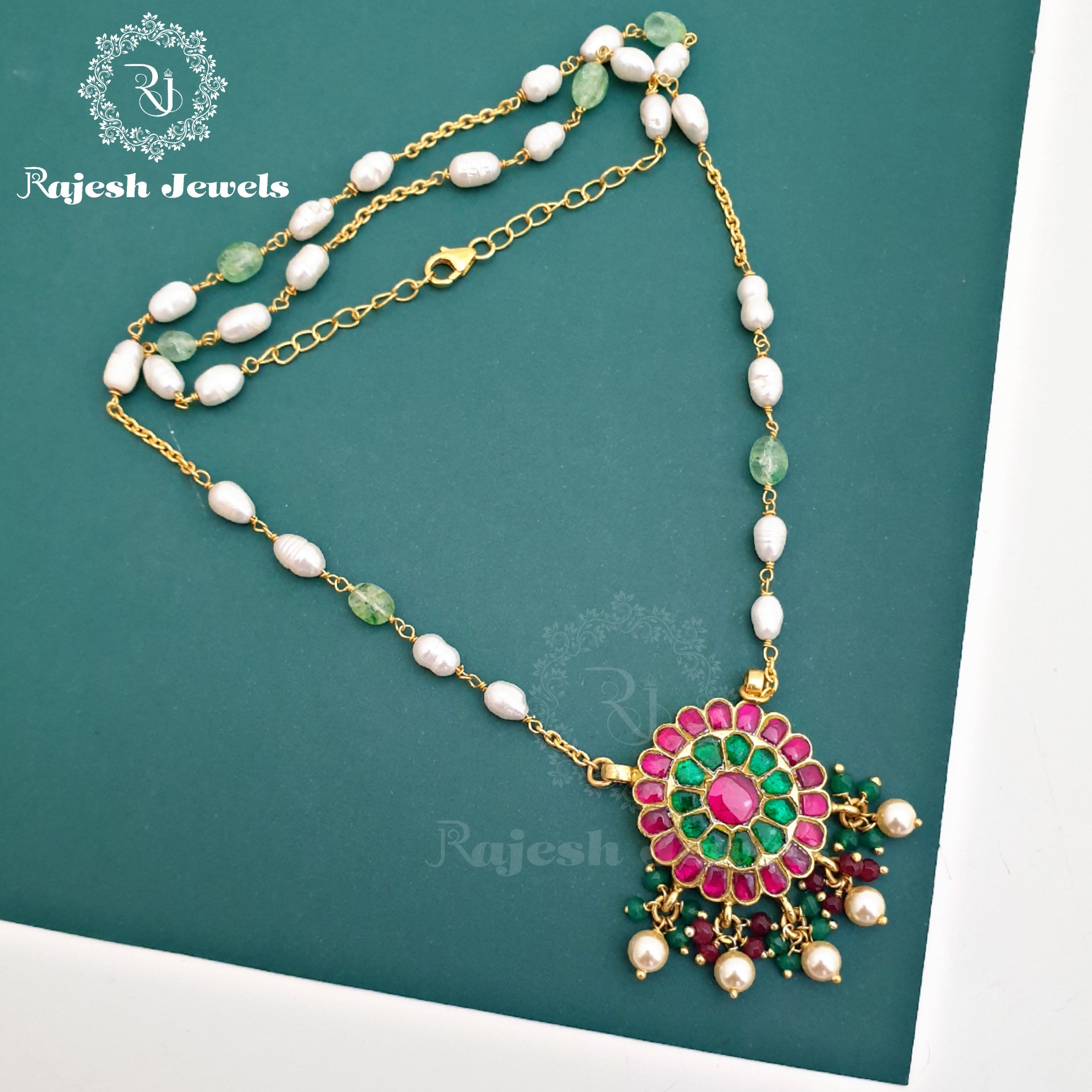 Enchanting Kundan Neckpiece