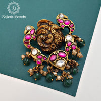 Thrilled Nskshi Kundan Pendant