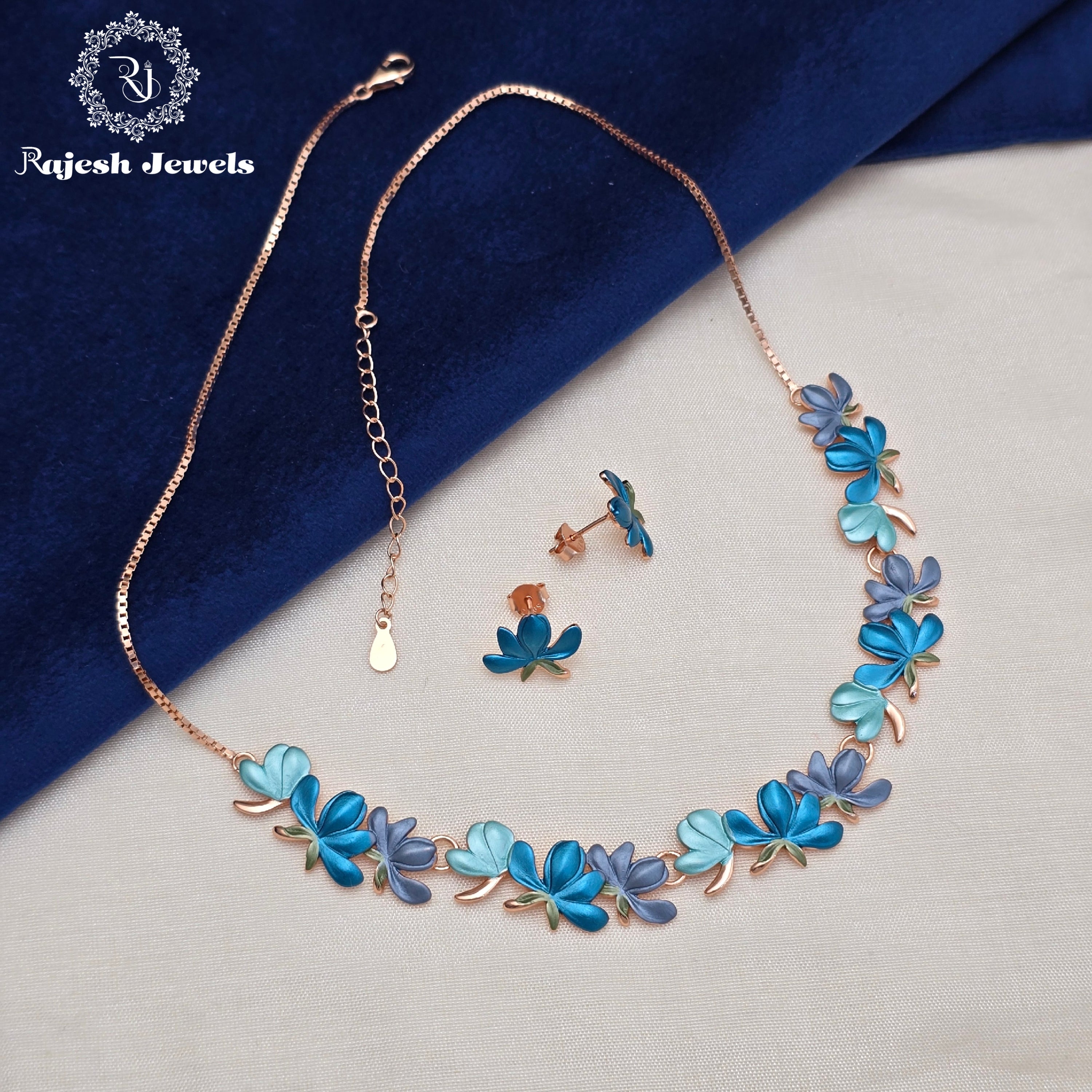 Signature Rosegold Leaf Design Necklace