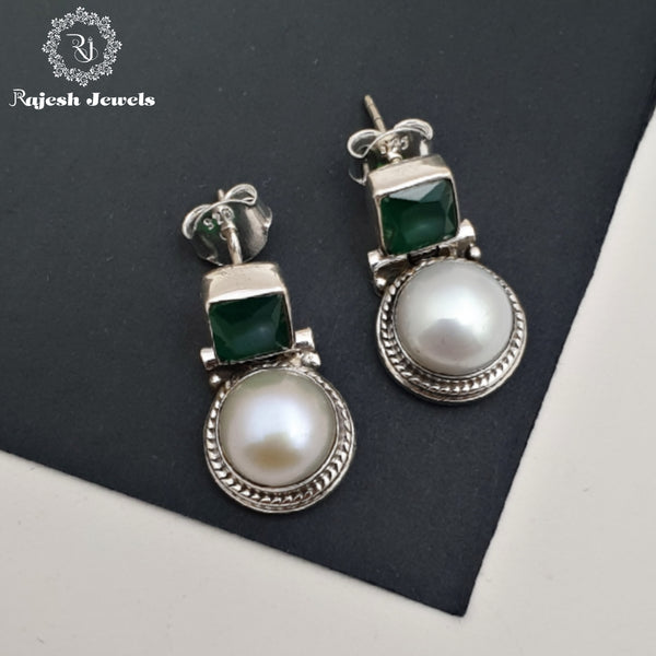 Super Elegant Pearl Cutstone Earring