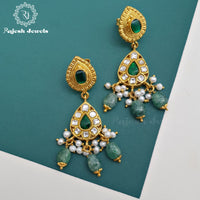 Glorious Kundan Chandbali Earrings