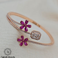 Picturesque Floral Cz Rosegold Hand Kada