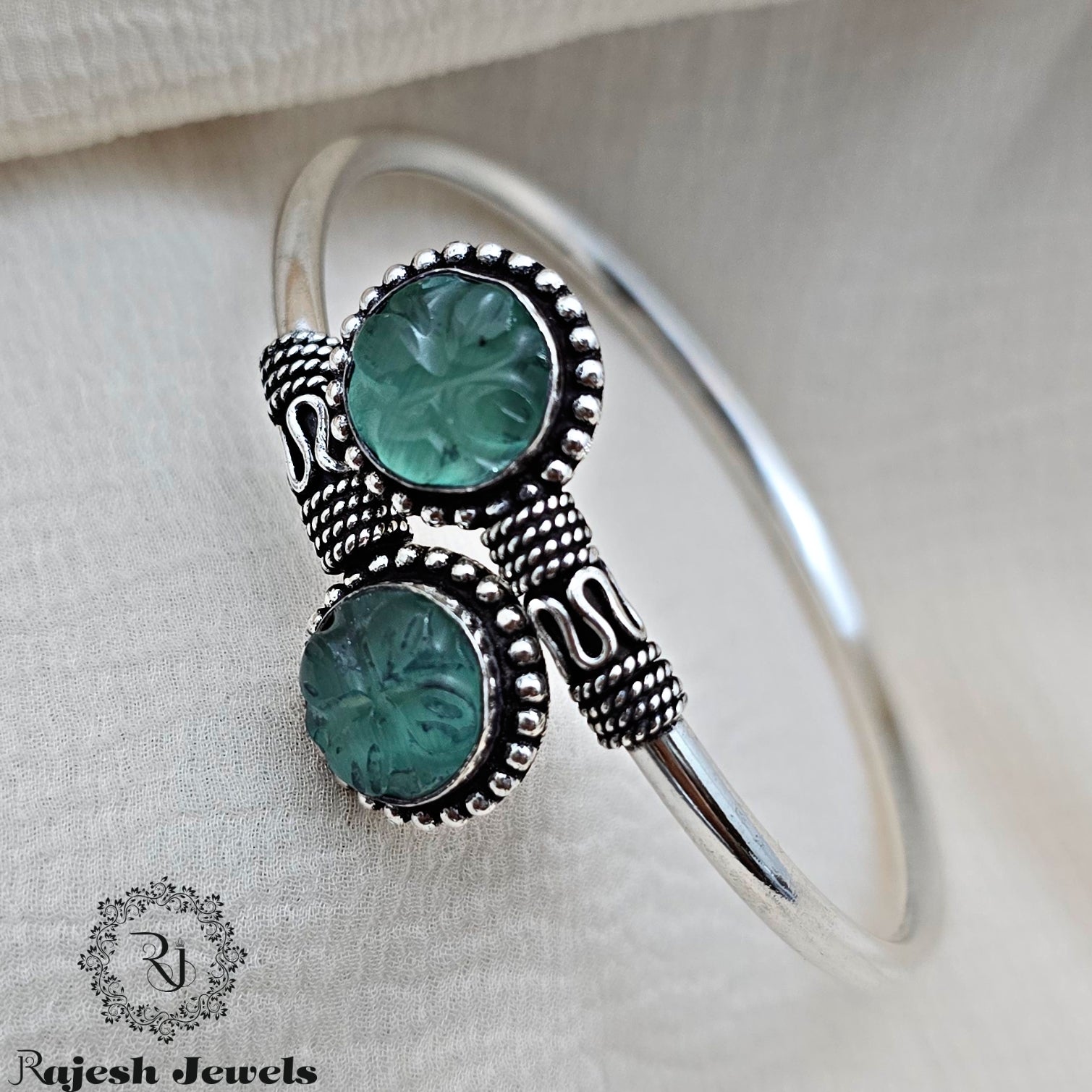 Hypnotic Sea Green Hand Kada