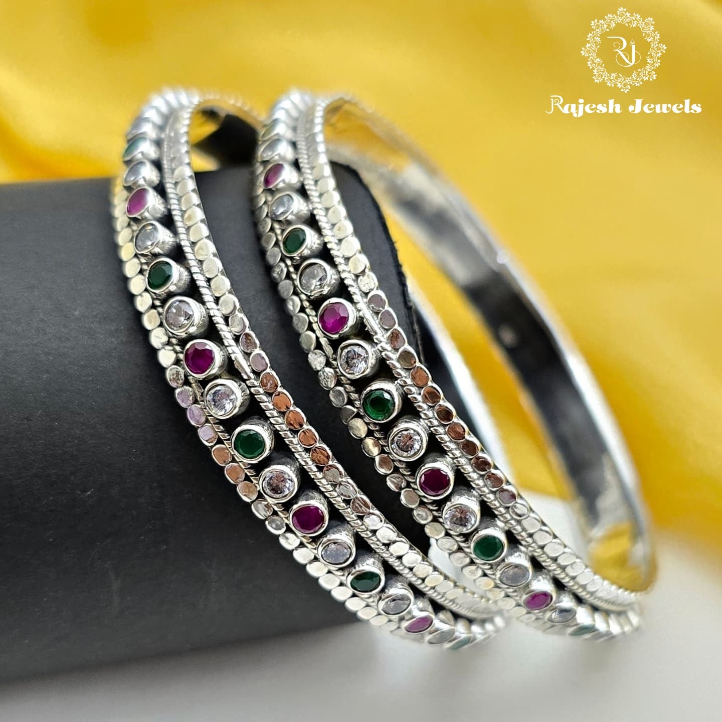 Opulent Cutstone Bangle