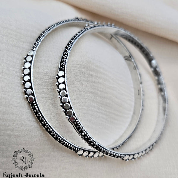 Wonderful Rava Oxidised Bangle