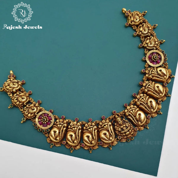 Luxurious Gold Plated Neckpiece