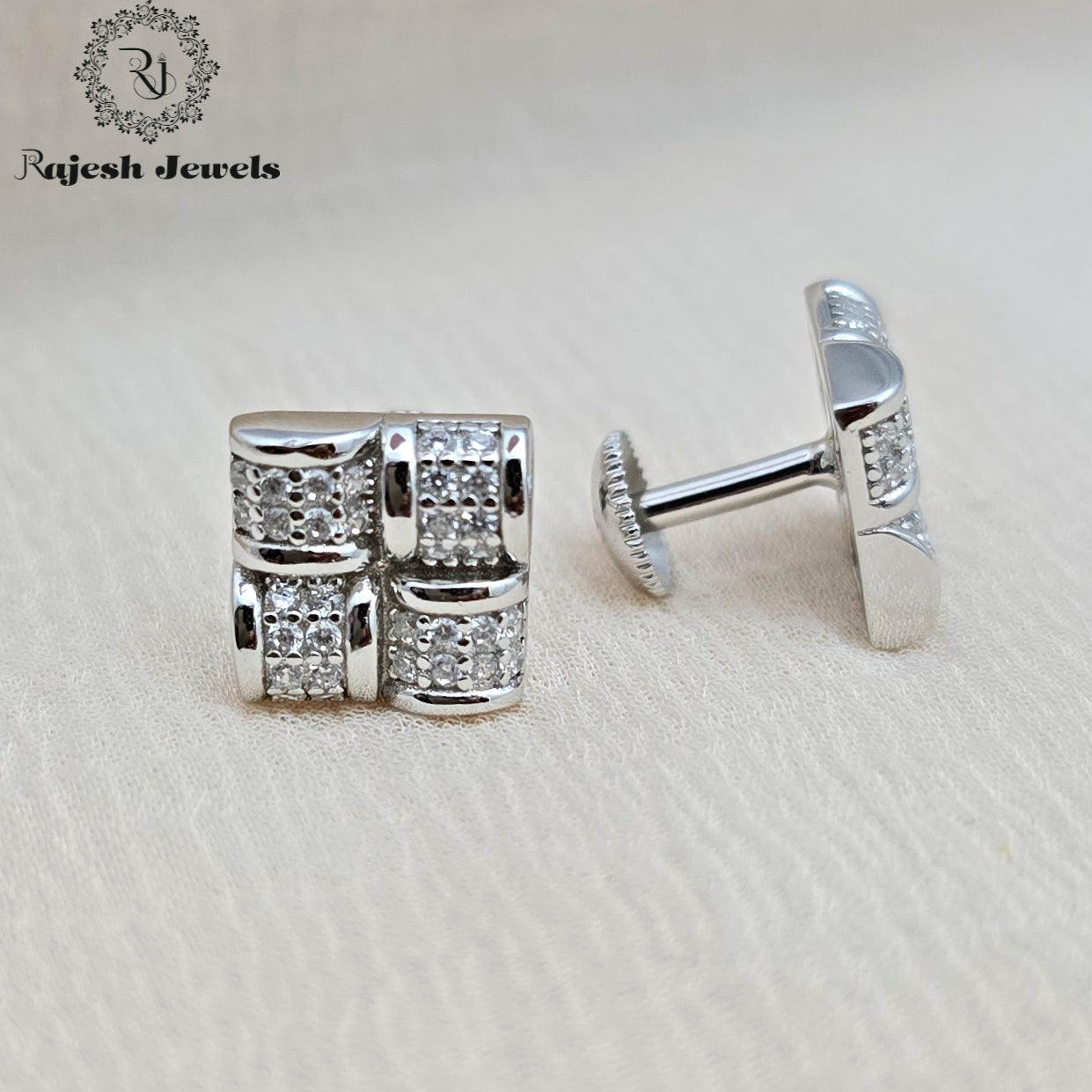 Charming Four Folds South Screw Cz Earrings