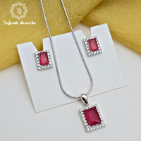 Lavish Cz South Screw Pendent Set