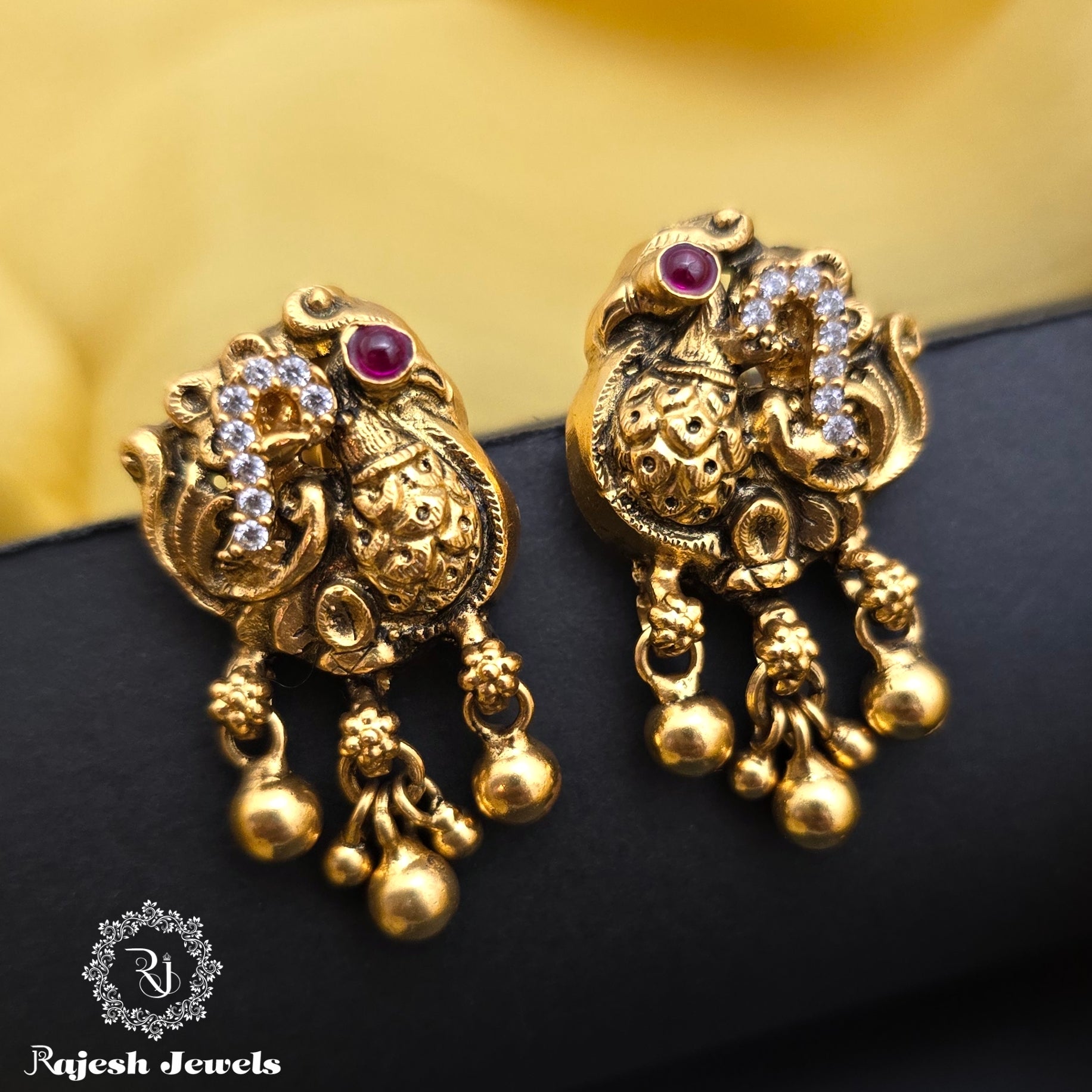 Lovely Nakshi Stud Earrings
