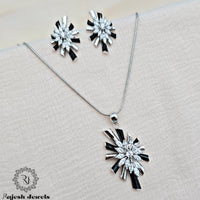 Glittering Floral Cz Pendent Set