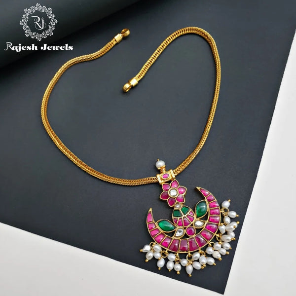 Stunning Kundan Neckpiece