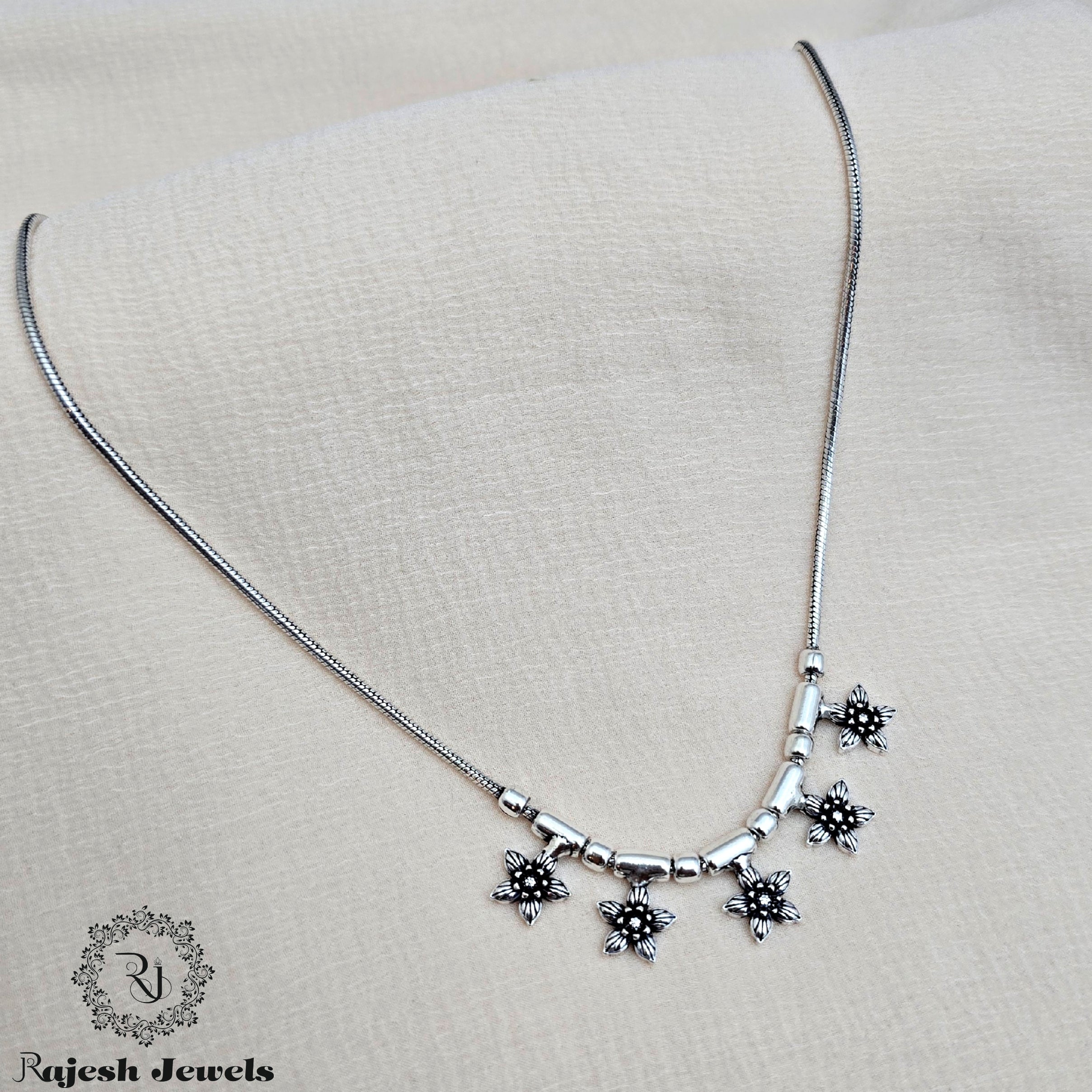 Fascinating Oxidised Floral Neckpiece