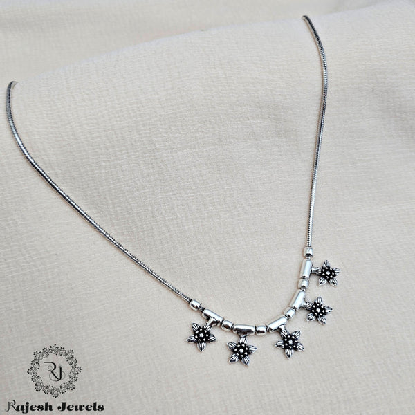 Fascinating Oxidised Floral Neckpiece