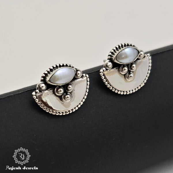 Delighted Cutstone Stud Earrings